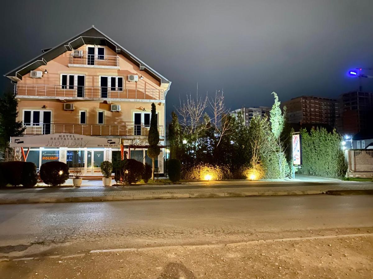 Holiday Ferizaj Exterior foto